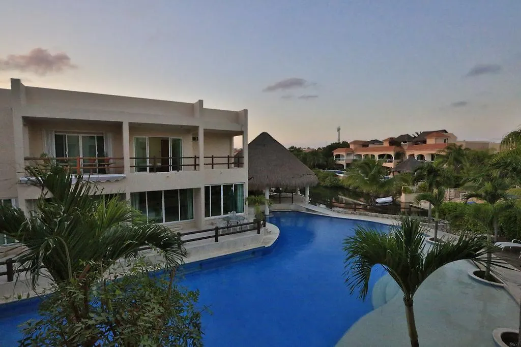 Coral Maya Stay Suites Puerto Aventuras Hotel apartamentowy