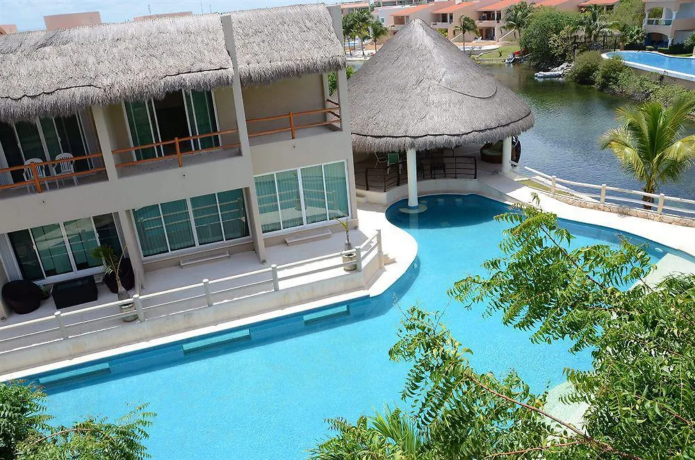 Apart-hotel Coral Maya Stay Suites Puerto Aventuras